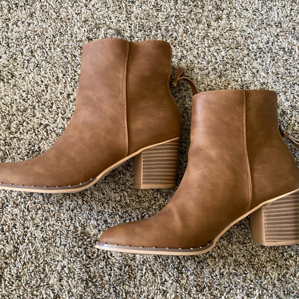 Women’s brown/cognac Ermonn ankle boots.Size 8. - Picture 2 of 8